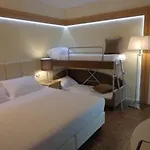 Отель Erbavoglio Римини